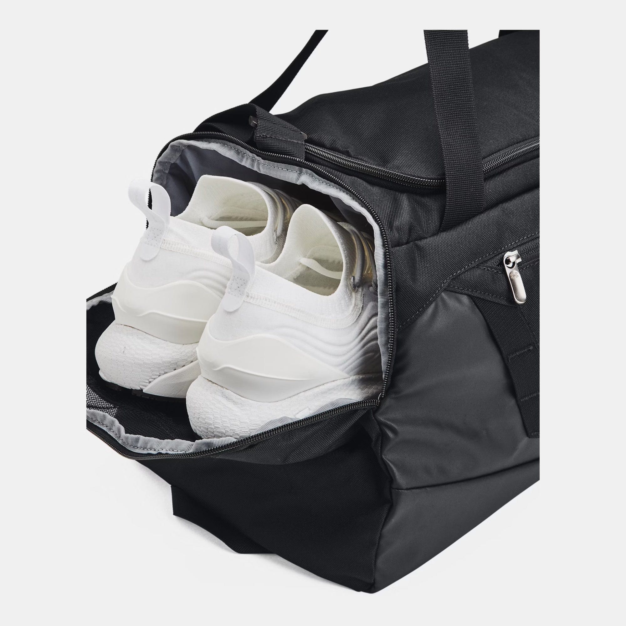 UA 1369222 Undeniable 5.0 Small Duffle Bag - Black/Metallic Silver By UA Canada -