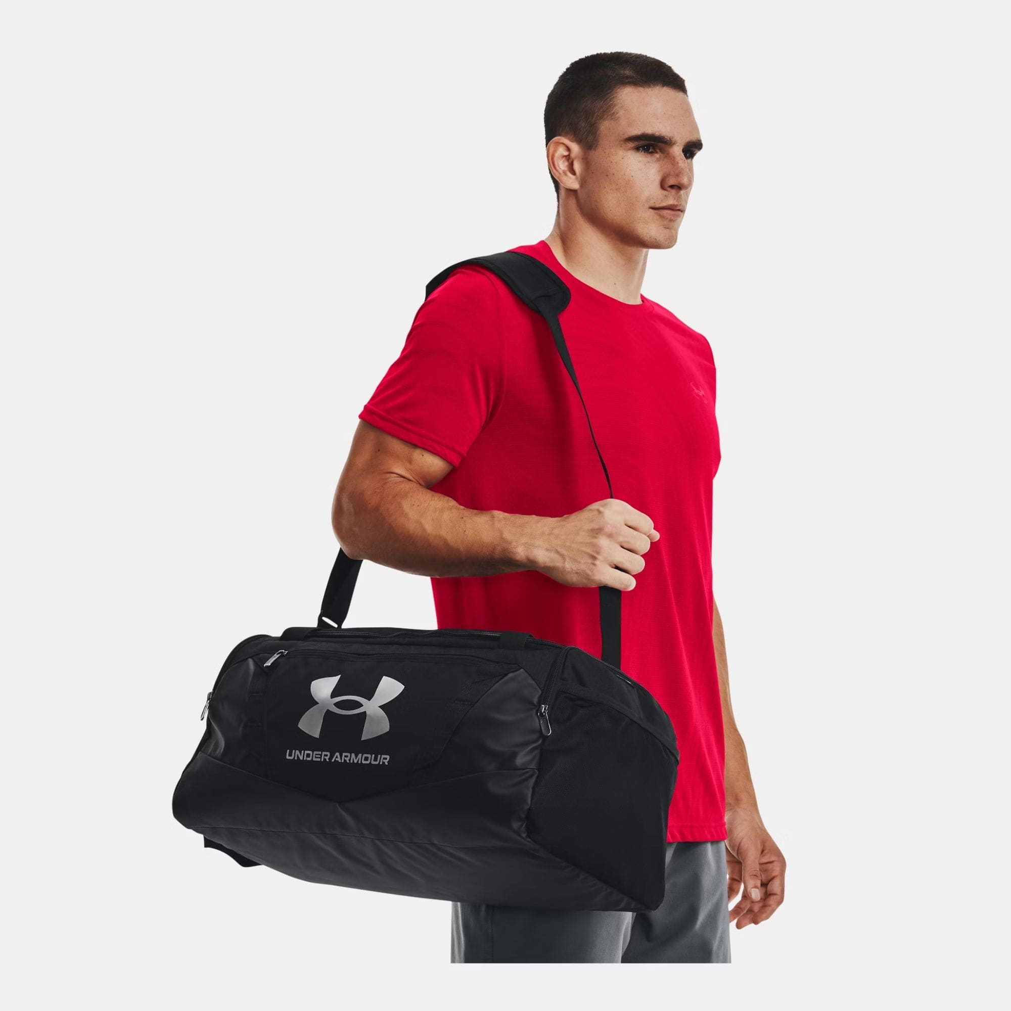 UA 1369222 Undeniable 5.0 Small Duffle Bag - Black/Metallic Silver By UA Canada -