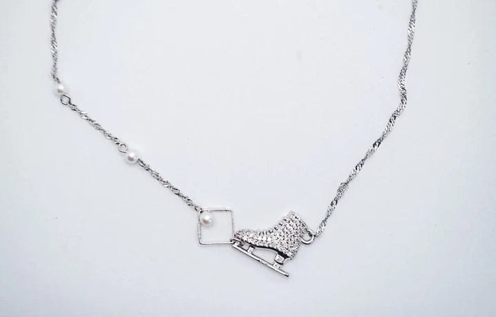 Brilliance & Melrose Square Pearl Skating Necklace By Brilliance & Melrose Canada -